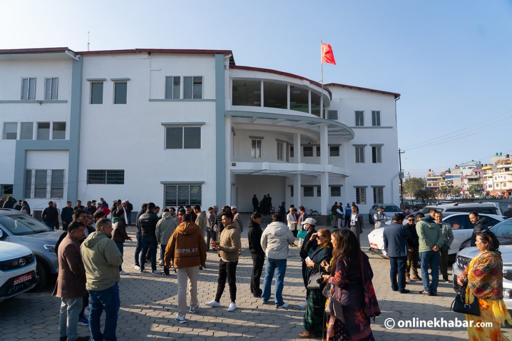 एमाले महाधिवेशन : निर्वाचनको तयारी सुस्त, आयोग अलमलमा
